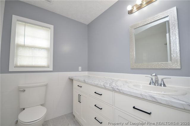 6329 Foxglenn Drive, Fayetteville, NC 28314