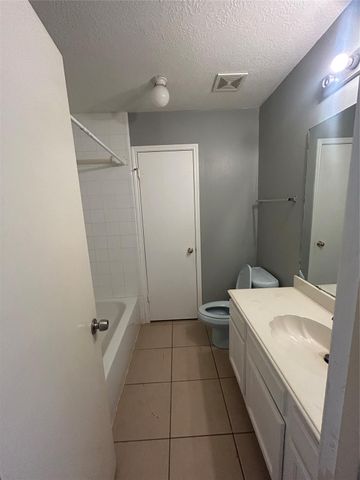 16603 N Meadow Drive, Houston, TX 77073