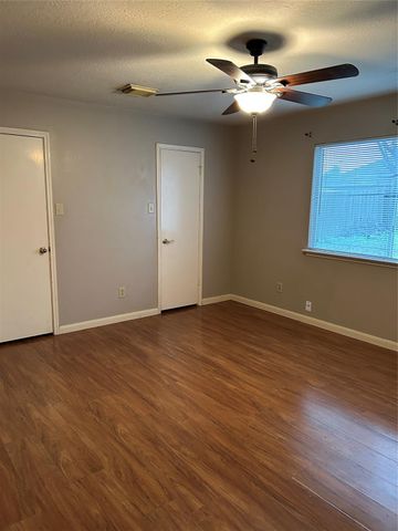 16603 N Meadow Drive, Houston, TX 77073