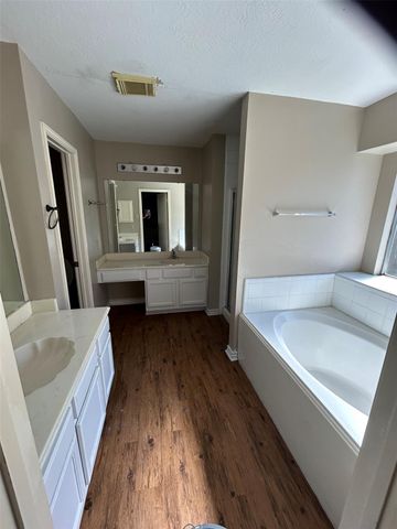 16603 N Meadow Drive, Houston, TX 77073