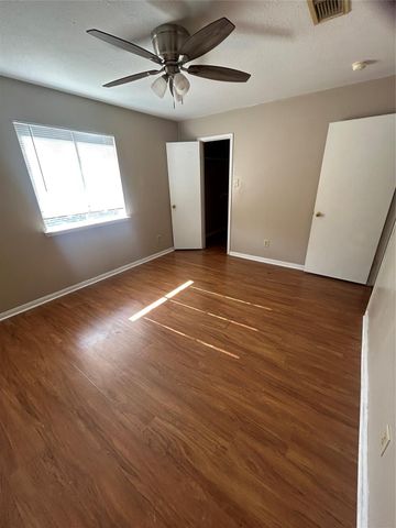 16603 N Meadow Drive, Houston, TX 77073