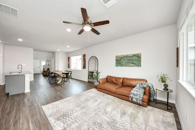 2473 Carp Drive, Conroe, TX 77384