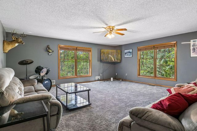 771 County Road B2 E, Little Canada, MN 55117