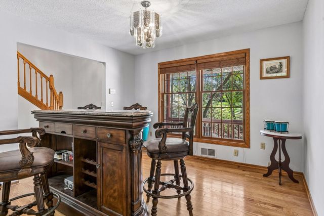 771 County Road B2 E, Little Canada, MN 55117