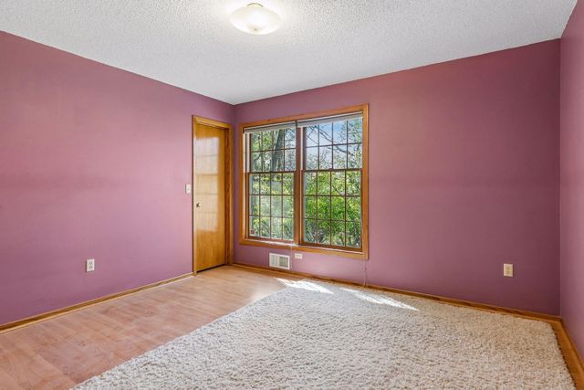 771 County Road B2 E, Little Canada, MN 55117
