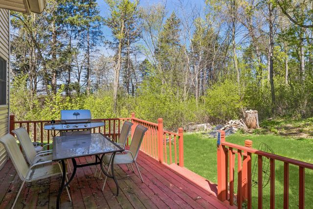 771 County Road B2 E, Little Canada, MN 55117