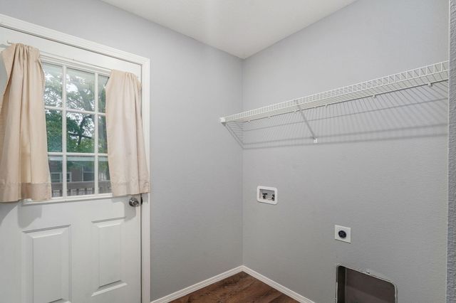 937 N Missouri Avenue, Springfield, MO 65802