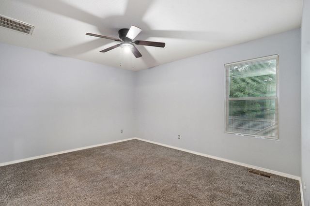 937 N Missouri Avenue, Springfield, MO 65802