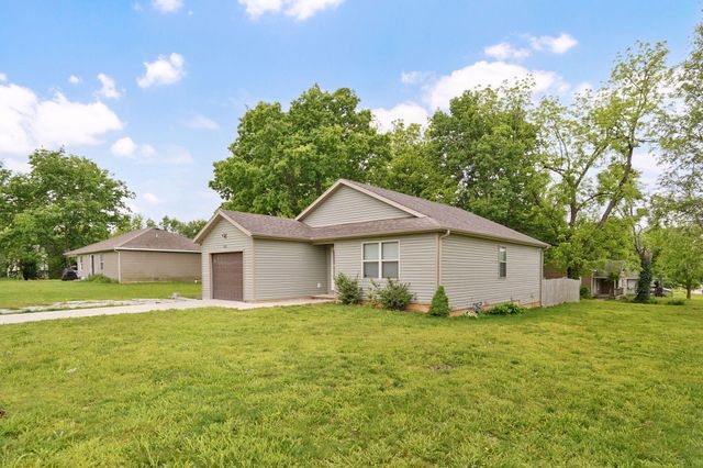 937 N Missouri Avenue, Springfield, MO 65802