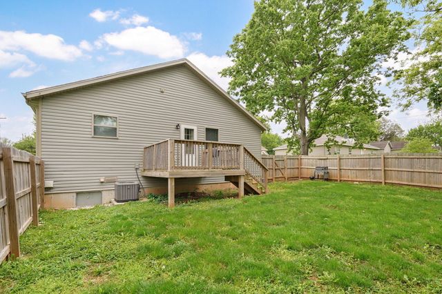 937 N Missouri Avenue, Springfield, MO 65802