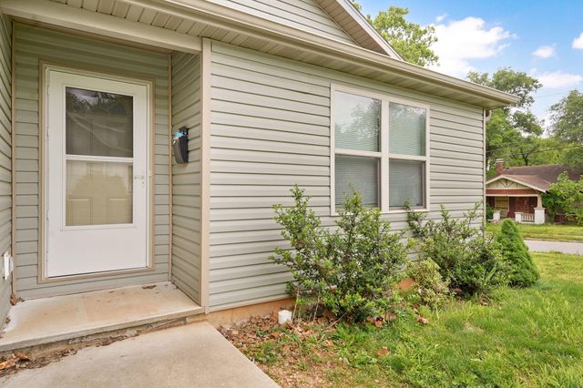 937 N Missouri Avenue, Springfield, MO 65802
