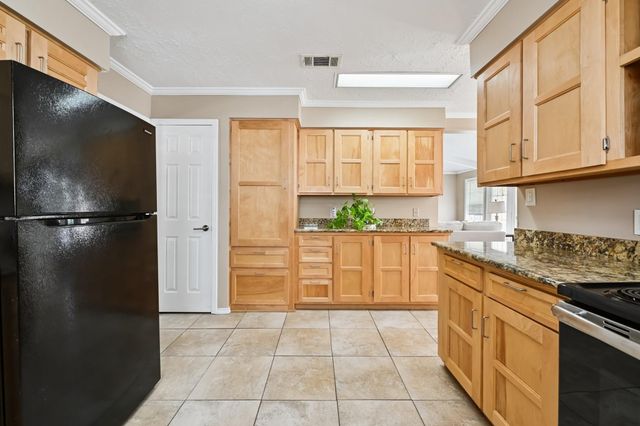 27210 Jimmy Lane, Conroe, TX 77385