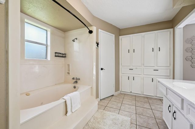 27210 Jimmy Lane, Conroe, TX 77385