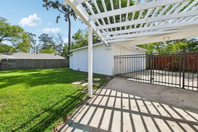 27210 Jimmy Lane, Conroe, TX 77385