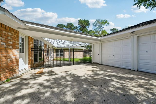 27210 Jimmy Lane, Conroe, TX 77385