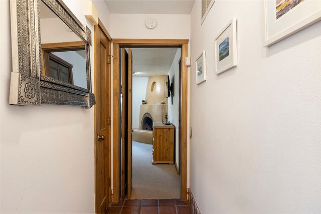 304 Alegre Street, Santa Fe, NM 87501