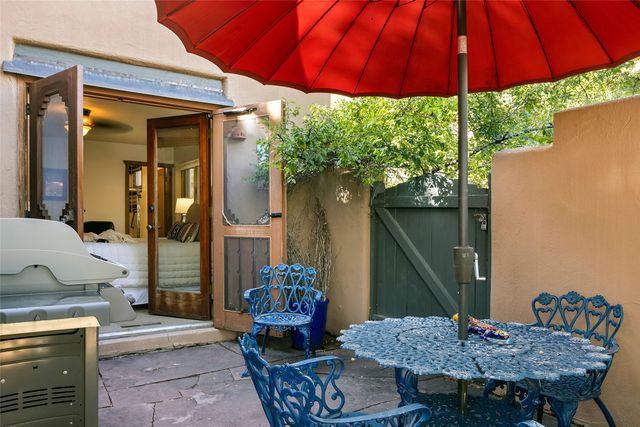 304 Alegre Street, Santa Fe, NM 87501