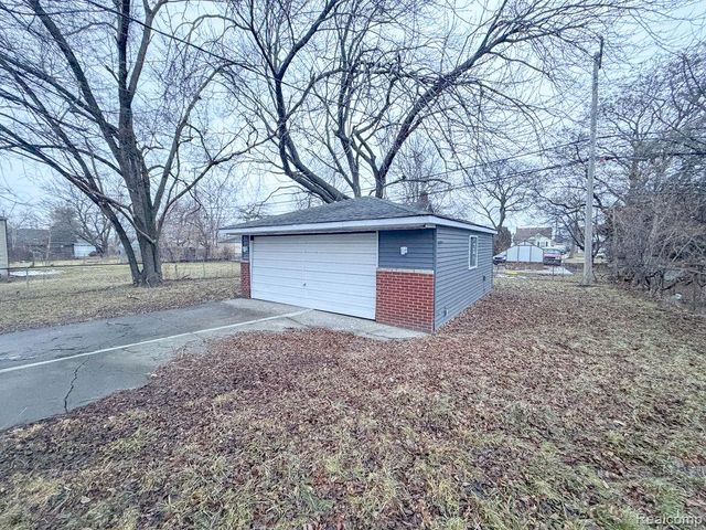 1836 Garfield Avenue, Lincoln Park, MI 48146