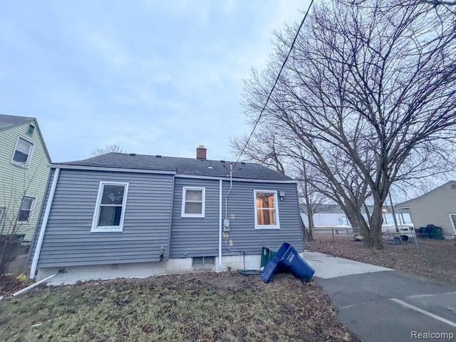 1836 Garfield Avenue, Lincoln Park, MI 48146