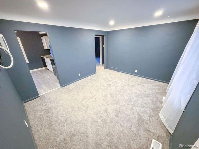 1836 Garfield Avenue, Lincoln Park, MI 48146