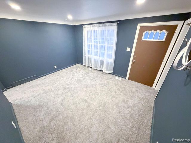 1836 Garfield Avenue, Lincoln Park, MI 48146