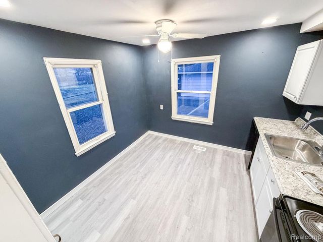 1836 Garfield Avenue, Lincoln Park, MI 48146