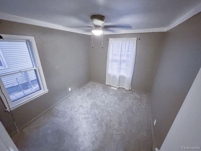 1836 Garfield Avenue, Lincoln Park, MI 48146