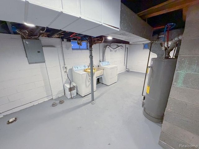 1836 Garfield Avenue, Lincoln Park, MI 48146