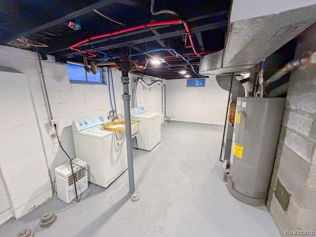 1836 Garfield Avenue, Lincoln Park, MI 48146