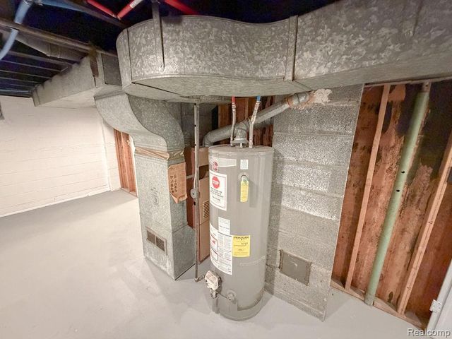 1836 Garfield Avenue, Lincoln Park, MI 48146