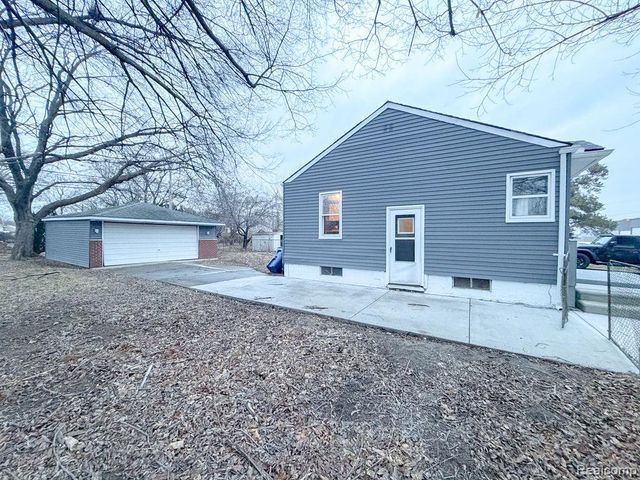 1836 Garfield Avenue, Lincoln Park, MI 48146