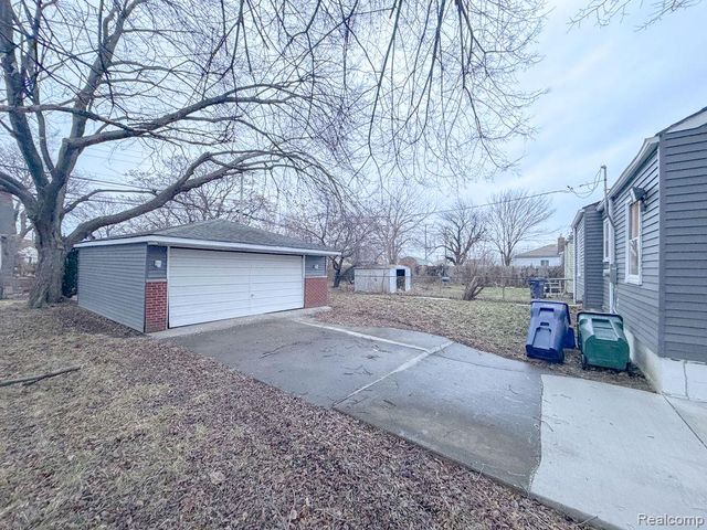 1836 Garfield Avenue, Lincoln Park, MI 48146