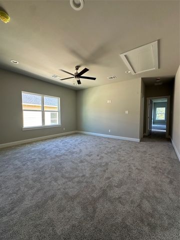 1320 Diceman Avenue, Dallas, TX 75203