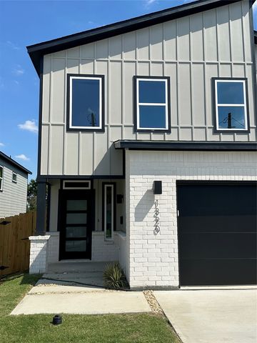 1320 Diceman Avenue, Dallas, TX 75203