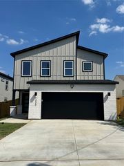 1320 Diceman Avenue, Dallas, TX 75203