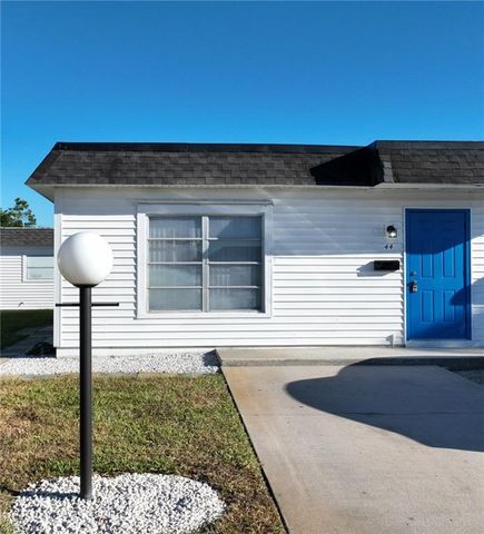 44 Tangelo CT, Lehigh Acres, FL 33936