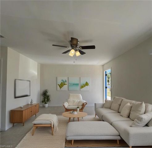 44 Tangelo CT, Lehigh Acres, FL 33936