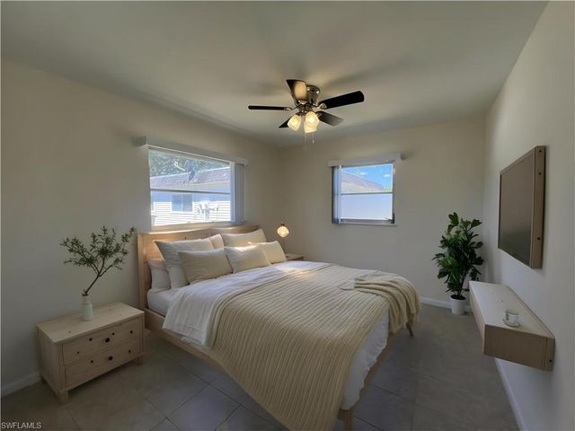 44 Tangelo CT, Lehigh Acres, FL 33936