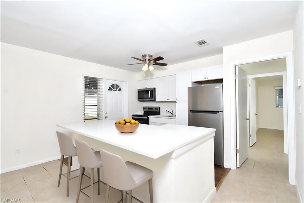 44 Tangelo CT, Lehigh Acres, FL 33936