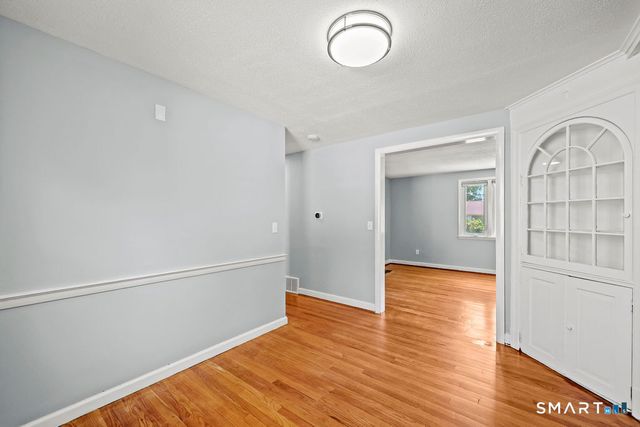 130 Florence Street, West Hartford, CT 06110