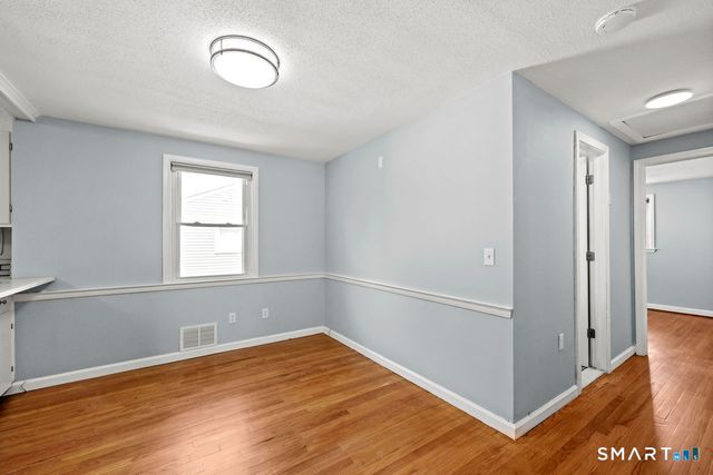 130 Florence Street, West Hartford, CT 06110