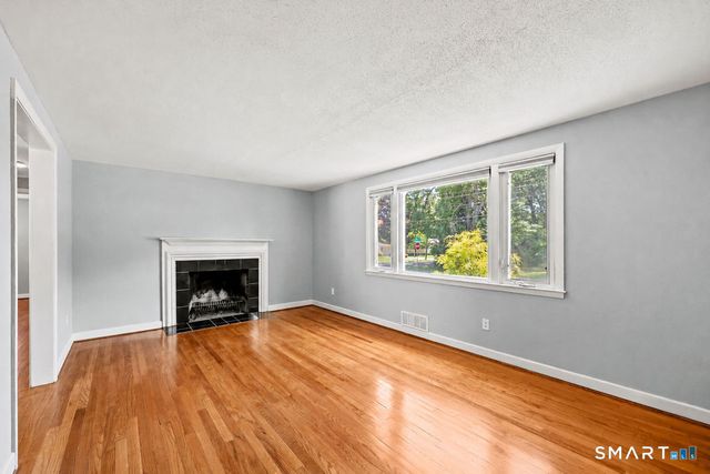 130 Florence Street, West Hartford, CT 06110