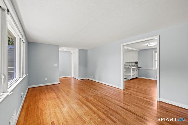 130 Florence Street, West Hartford, CT 06110