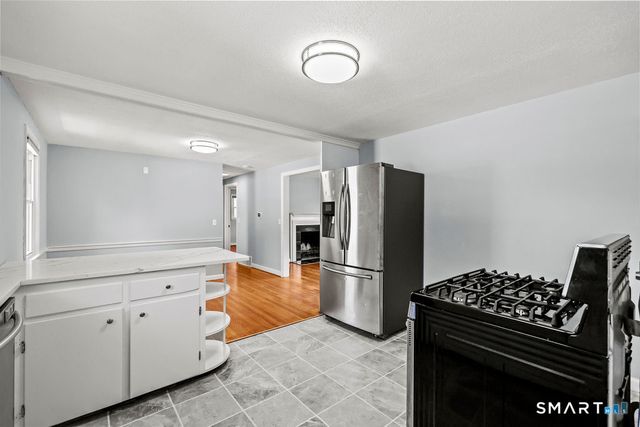 130 Florence Street, West Hartford, CT 06110