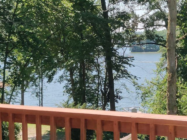 11896 W Breezy Point Drive, Monticello, IN 47960