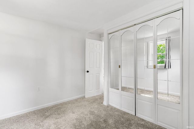 11896 W Breezy Point Drive, Monticello, IN 47960