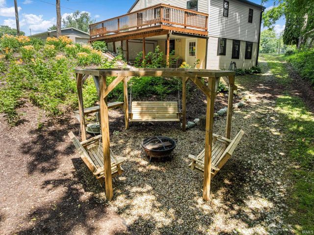 11896 W Breezy Point Drive, Monticello, IN 47960