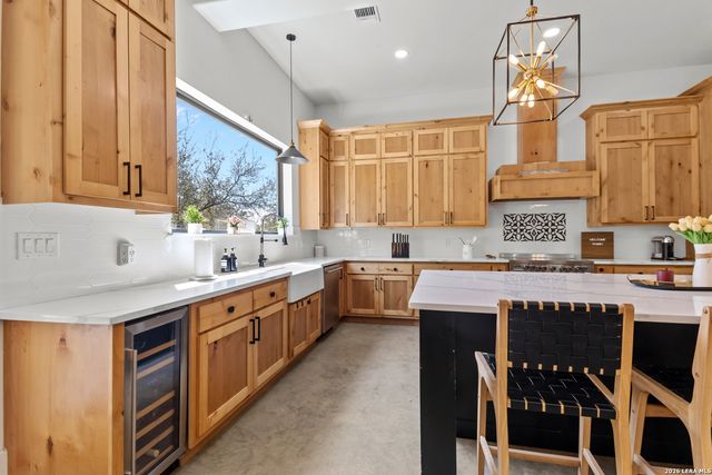 211 Spacious Sky, San Antonio, TX 78260