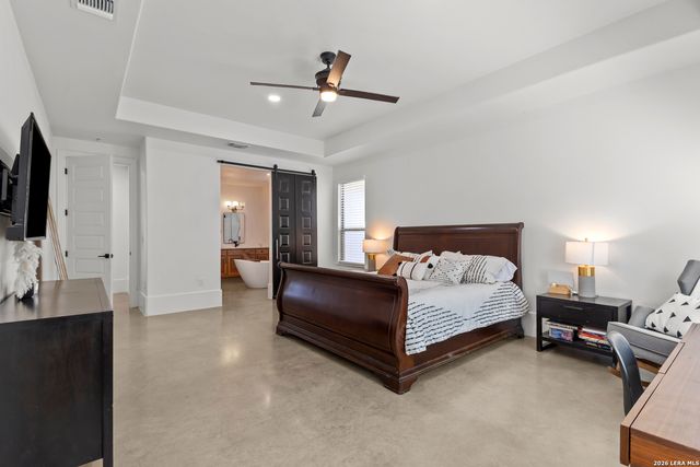 211 Spacious Sky, San Antonio, TX 78260