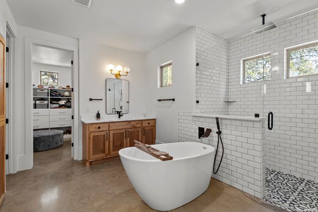 211 Spacious Sky, San Antonio, TX 78260